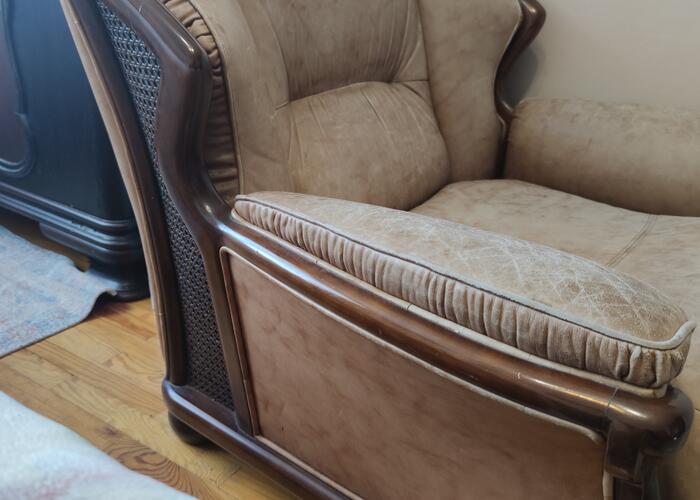 Grajewo ogłoszenia: Stare antyczne fotele skórzane, przedwojenne. Jest ich 2 , za...