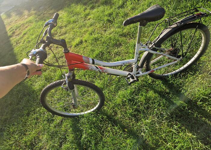 Grajewo ogłoszenia: Sprzedam rower dla dziecka.
Koła 24 cale. Koła do napompowania....