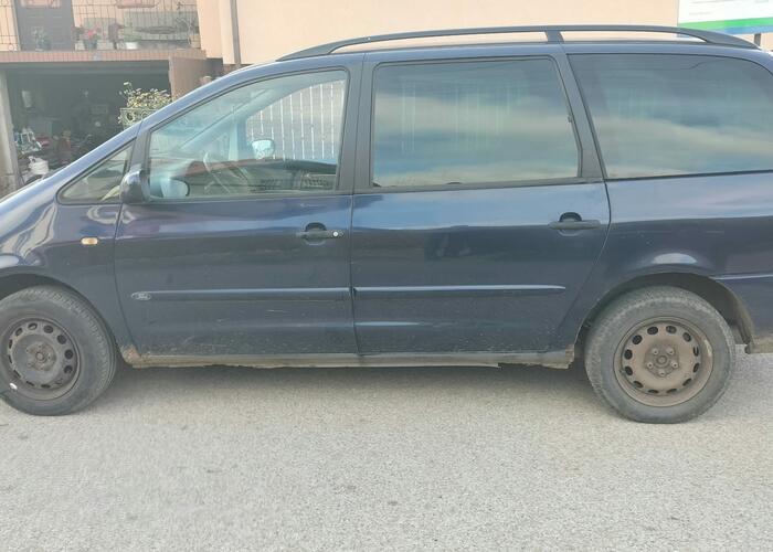 Grajewo ogłoszenia: Sprzedam Forda Galaxy z 2000 roku z silnikiem 1.9 TDI. 
Samochód...